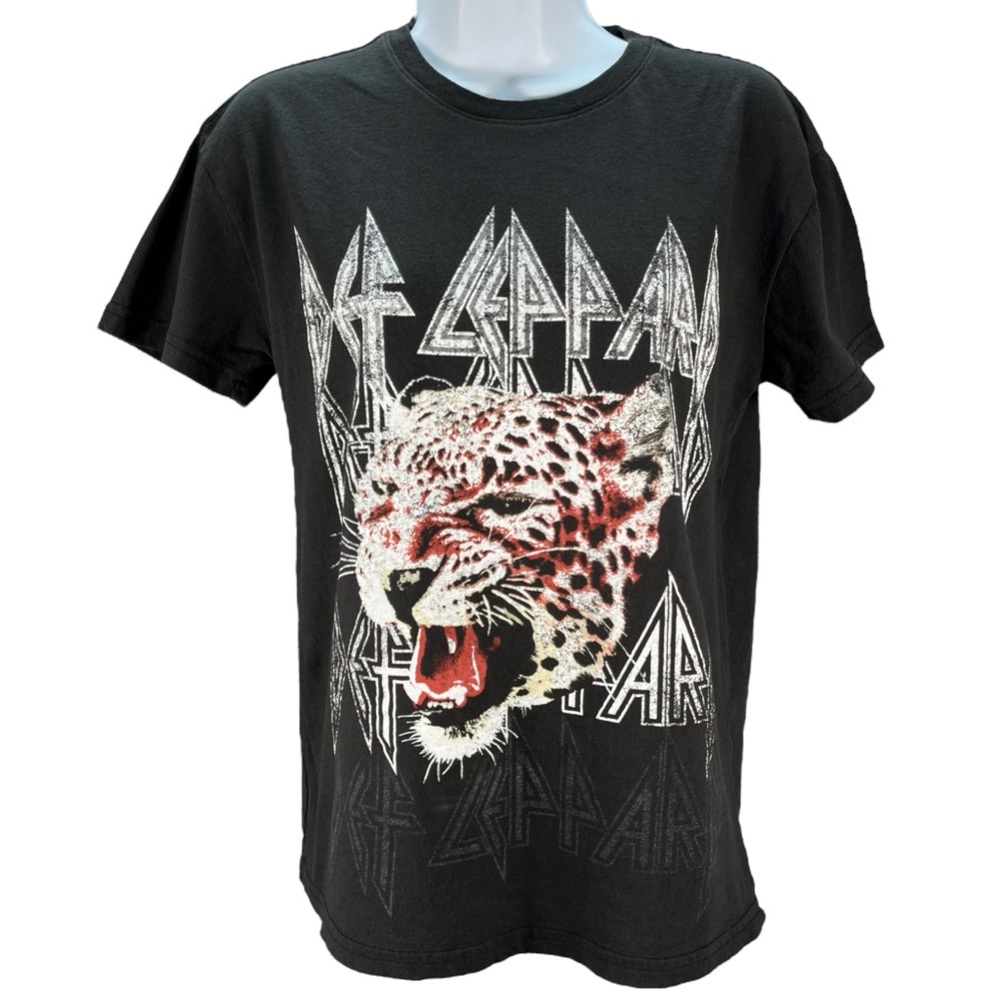 Def‎ Leppard | Women’s Small | 100% Cotton Short Sleeve Crewneck Graphic T-shirt